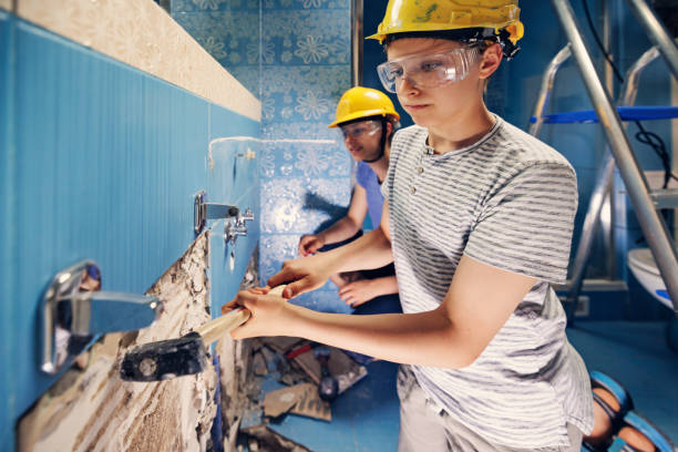 Best Asbestos and Lead Testing During Mold Inspection  in Cudahy, WI